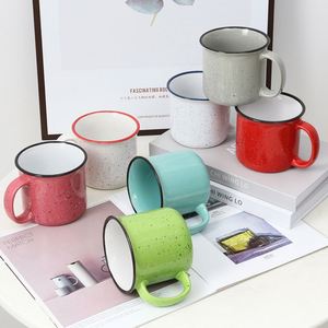 Taza de camping clásica personalizada de 420 ml (15 oz) con diseño vintage moteado, taza de cerámica personalizada con grabado, regalo para amantes del café al aire libre. - Product Image 3