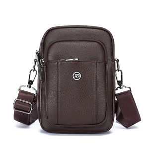 Sac bandoulière léger et imperméable en PU pour homme, sac décontracté à porter en travers du corps pour les affaires et les voyages, toutes saisons - Product Image 1