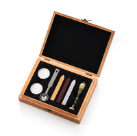 Kit de sceau de cire personnalisable en laiton multicolore avec lettres, logo gravé, options multi-tailles pour enveloppes de mariage - Vente en gros