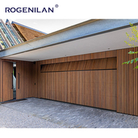 Puerta de Garaje Automática Rogenilan Villa, Rejilla de Aluminio Negra, Diseño Moderno con Rejillas y Listones, Puertas de Garaje con Puertas Peatonales