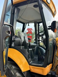 Chargeuse-pelleteuse hydraulique multifonction d'occasion JCB 3CX 4WD d'origine britannique pour travaux routiers et agricoles - Product Image 4