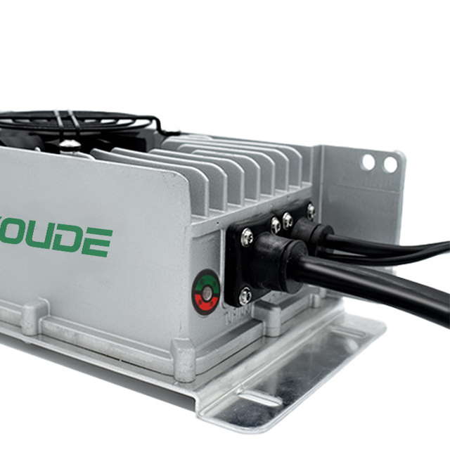 29.4V 33.6V 15A On- Board Lithium Ion Lifepo4 Battery Chargers IP67 24V 20A Battery Chargers
