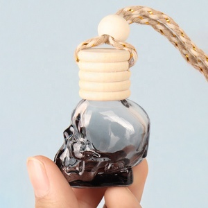 8ML Gradient Black Colored <strong>Glass</strong> <strong>Skull</strong> Head Shaped Hanging Car Pendant <strong>Bottle</strong> Car Air Freshener Diffuser Clear Empty <strong>Bottle</strong> - Product Image 3