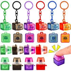 Testeur de switch de clavier mécanique PC créatif pour la décompression, avec fonction de pression musicale par pincement du doigt, porte-clés en plastique - Product Image 1