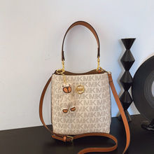 <span class=keywords><strong>Sac</strong></span> seau de luxe haut de gamme pour <span class=keywords><strong>femme</strong></span> 2026, <span class=keywords><strong>sac</strong></span> à <span class=keywords><strong>main</strong></span> tendance en PU avec doublure en fibre de polyester pour le quotidien - Product Image 3