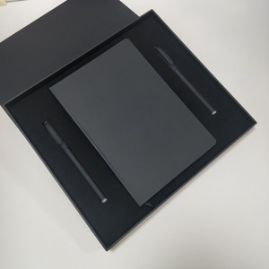 Carnet de notes noir avec pages noires Livre de croquis vierge sur mesure pour dessiner à couverture rigide avec votre propre logo personnalisé - Product Image 3