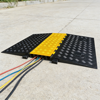Rampe en caoutchouc large, protection de câbles en caoutchouc haute résilience avec 5 canaux pour fauteuil roulant
