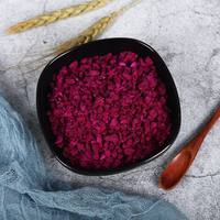 Groothandel Gedroogde Rode Drakenvruchtblokjes Natuurlijk Zoet Smaakmakende Pitaya Snacks Bulk Gedroogd Fruit