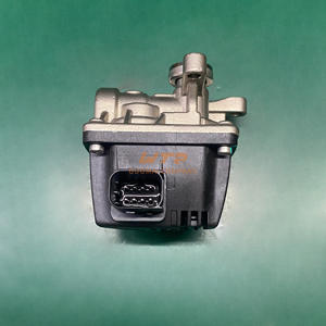 Pièces détachées pour camions Pompe doseuse Module doseur Injecteur Pompe doseuse Buse 4377649 pour camions DF, <span class=keywords><strong>CF</strong></span> et XF - Product Image 1