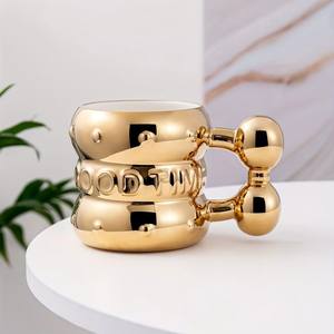 L Luxe Mariage En Relief 400ml Gobelet En Céramique Tasses À Café Écologiques avec Poignée Dorée Tasses Personnalisées pour Bière Louers Vodka - Product Image 4