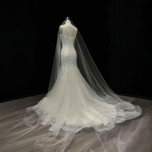 Robe de mariée sirène moderne NT46, longue, sans bretelles, en dentelle brodée, tulle, avec appliques florales en cristal - Product Image 2