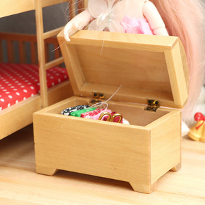 Ensemble <span class=keywords><strong>de</strong></span> meubles miniatures pour maison <span class=keywords><strong>de</strong></span> poupée à l'échelle 1:12, <span class=keywords><strong>coffre</strong></span> au trésor en bois naturel - Product Image 1