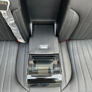 Venta al por mayor de asientos de coche con ventilación de capitán Vip asiento trasero de coche de lujo sofá cama para Benz Sprinter - Product Image 3