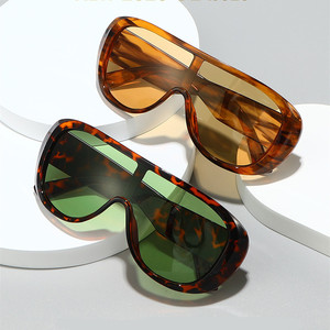Logo Custom 2026 Fashion Oversized Shield Style UV400 Full Rim Comfortable <b>Sunglasses</b> Big Frame One Piece Lens for Men Women - Product Image 2