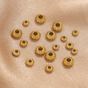 Cuentas espaciadoras acanaladas tipo rondel |   Cuentas de disco de calabaza de acero inoxidable chapadas en oro PVD de 18K <span class=keywords><strong>para</strong></span> la fabricación de pulseras, collares y joyas DIY - Product Image 2