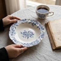 Service de table en céramique durable et écologique à motif de roses bleues françaises, assiette à dessert créative en relief