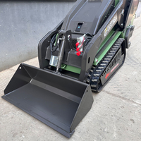 LIVRAISON GRATUITE CE/EPA Kubota SCW1150 Mini-chargeuse compacte sur chenilles pour jardin avec godet, trancheuse et charrue rotative