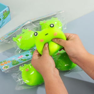 Nouveau jouet grenouille souple d'été 2025 - Balle à presser en TPR doux avec texture boueuse, idéale pour les fêtes à la plage, le soulagement du stress au bureau - Product Image 5