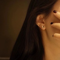 Boucles d'oreilles clous en argent sterling 925 plaqué or pour femmes, bijoux de mode pour les fêtes, idéales pour le dropshipping