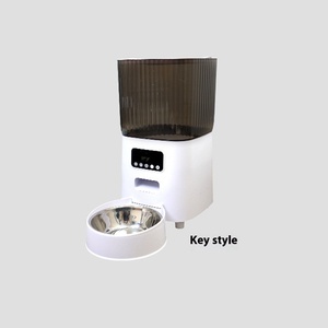 เครื่องให้อาหารสัตว์เลี้ยงแบบอัตโนมัติอัจฉริยะพร้อม5L ชาร์จไฟและชามแสดงภาพสุนัขแมวดีไซน์ทันสมัย - Product Image 6