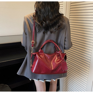 Sac à main Boston polyvalent pour femme, design de marque, motif litchi, grande capacité, sac à bandoulière unique, sac fourre-tout Hobo - Product Image 6