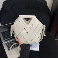 Damenmode Bunte Umhängetaschen mit Dreieck griff Damen gewebte Umhängetasche mit abnehmbarer Kordel zug tasche