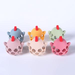 二合一防咬婴儿牙胶摇铃 柔软硅胶玩具 适合出牙期 0-24 个月 男女通用 - Product Image 2