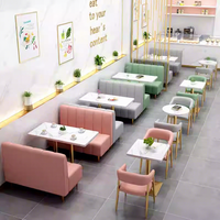 Ensemble de table et chaises de café carrées en bois rose, mobilier commercial pour restaurants, salons de desserts et de cafés