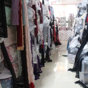 En <span class=keywords><strong>solde</strong></span>, grande quantité, prix d'usine, lot de dentelle noire et blanche de 20 cm, dentelle de Chantilly, bordure de dentelle, tissu en gros pour robe de femme - Product Image 5