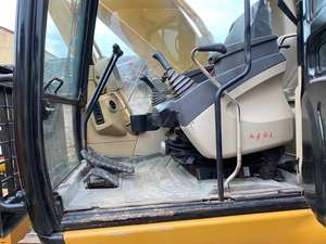 Excavadora Usada Caterpillar 320C de 20 Toneladas con Motor PLC y Caja de Cambios, Origen EE. UU., Entrega Rápida Disponible Ahora, Recién Llegada - Product Image 6