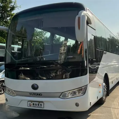 Ikinci el otobüs 55 koltuk dizel motor emisyon Euro 3 Yutong yolcu banliyö otobüsü otobüs düşük fiyat