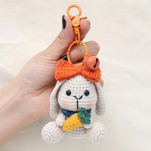Porte-clés Lapin Kawaii au Crochet avec Nœud Orange et Carotte - Charme de Sac Lapin Amigurumi Adorable pour Décoration de Sac à Main et Sac à Dos pour Filles - Product Image 4