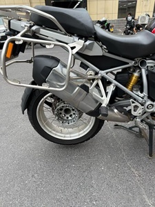 Motocicleta de Segunda Mano, Motocicleta Usada de Aventura, Marca Alemana, Modelo <span class=keywords><strong>1200GS</strong></span>, Color Plata y Rojo, 33500 km - Product Image 4