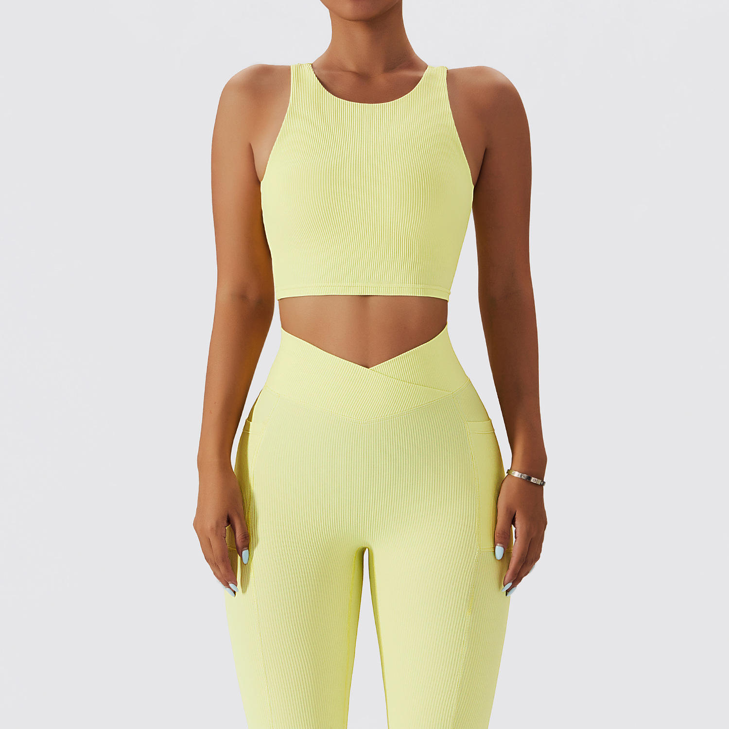 สีเหลือง