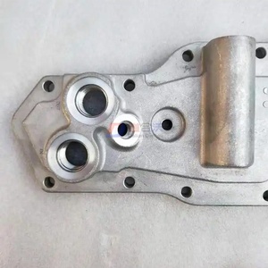 Suku Cadang Mesin Diesel QSB6.7 Kepala Filter Oli Penutup Pendingin Oli 3979393 3971662 - Product Image 4