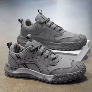 Chaussures décontractées pour hommes, respirantes, en mesh, pour le skateboard, semelle souple, baskets plates, à enfiler, chaussures de tennis - Product Image 1