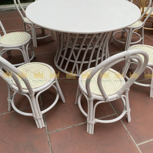 Table en rotin naturel pour enfant Table de fête vintage ronde Tables pour enfants Décoration de jardin Personnaliser la forme et la couleur Bon prix - Product Image 4