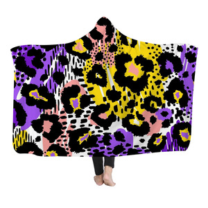 Drop Shipping autunno e inverno caldo piccolo <span class=keywords><strong>mantello</strong></span> alla moda coperta con cappuccio tutto su stampa comoda coperta indossabile - Product Image 3