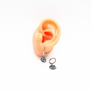 Yunnique Boucles d'oreilles pendantes à la mode en argent tibétain, design géométrique en forme d'étoile pour hommes et femmes - Product Image 4