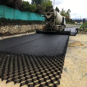 Grille de protection géocellulaire en plastique HDPE pour fondations routières, protection de pentes, parkings, allées et murs de soutènement - Product Image 1