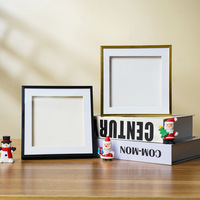 Cadre photo classique en aluminium noir carré, fait main, avec un design polyvalent pour la plupart des tailles de photos standard