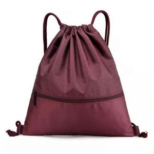 กระเป๋าใส่ของกีฬาแบบมีเชือกผูก โพลีเอสเตอร์ 420d  กระเป๋าฟิตเนสแบบมีเชือกผูกพร้อมช่องซิป  กระเป๋าแบบมีเชือกผูกสำหรับโปรโมชั่น  รับสกรีนโลโก้ - Product Image 3