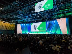 Panneau d'affichage LED flexible incurvé pour la publicité intérieure résistante aux intempéries luminosité de 800nits pour l'affichage d'animation de parking de stade - Product Image 6