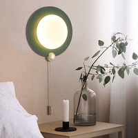 Vente en gros Interrupteur à tirette en fer Applique murale LED moderne pour chambre et salon Applique murale à intensité variable