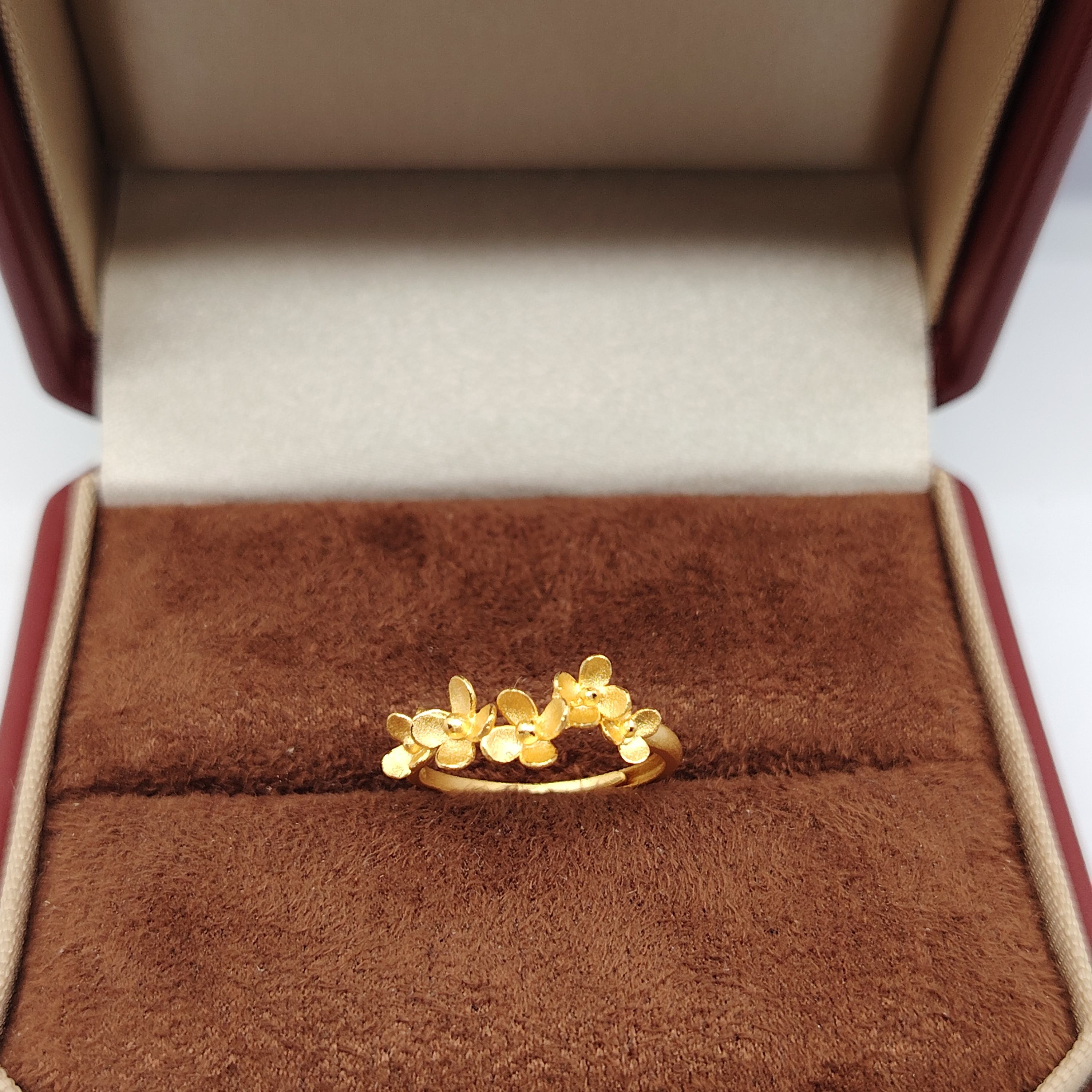 สีเหลือง