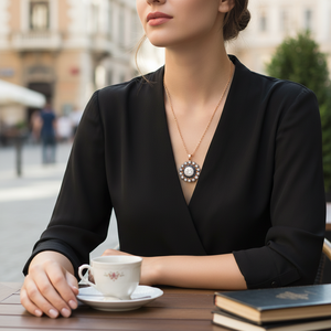 Collier pendentif élégant en argent avec pierre de zircon et motif floral, bijoux turcs en argent sterling 925, vente en gros - Product Image 3