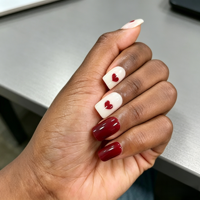 Vente en gros de faux ongles courts carrés rouges en forme de cœur, à pression, couvrants, avec logo personnalisé, réutilisables, pour femmes
