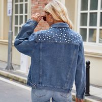Jean en jean ébloui avec veste de perles pour femme