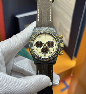 Reloj de Lujo para Hombre, Personalizado, con Movimiento 4130, Esfera de Fibra de Carbono Mecánica - Product Image 2