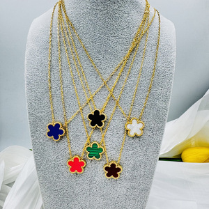 Collana di Lusso in Acciaio Inossidabile Placcato Oro 18k di Alta Qualità, Gioiello Portafortuna con <span class=keywords><strong>Quadrifoglio</strong></span> e Fiore di Prugna da 15MM - Product Image 2